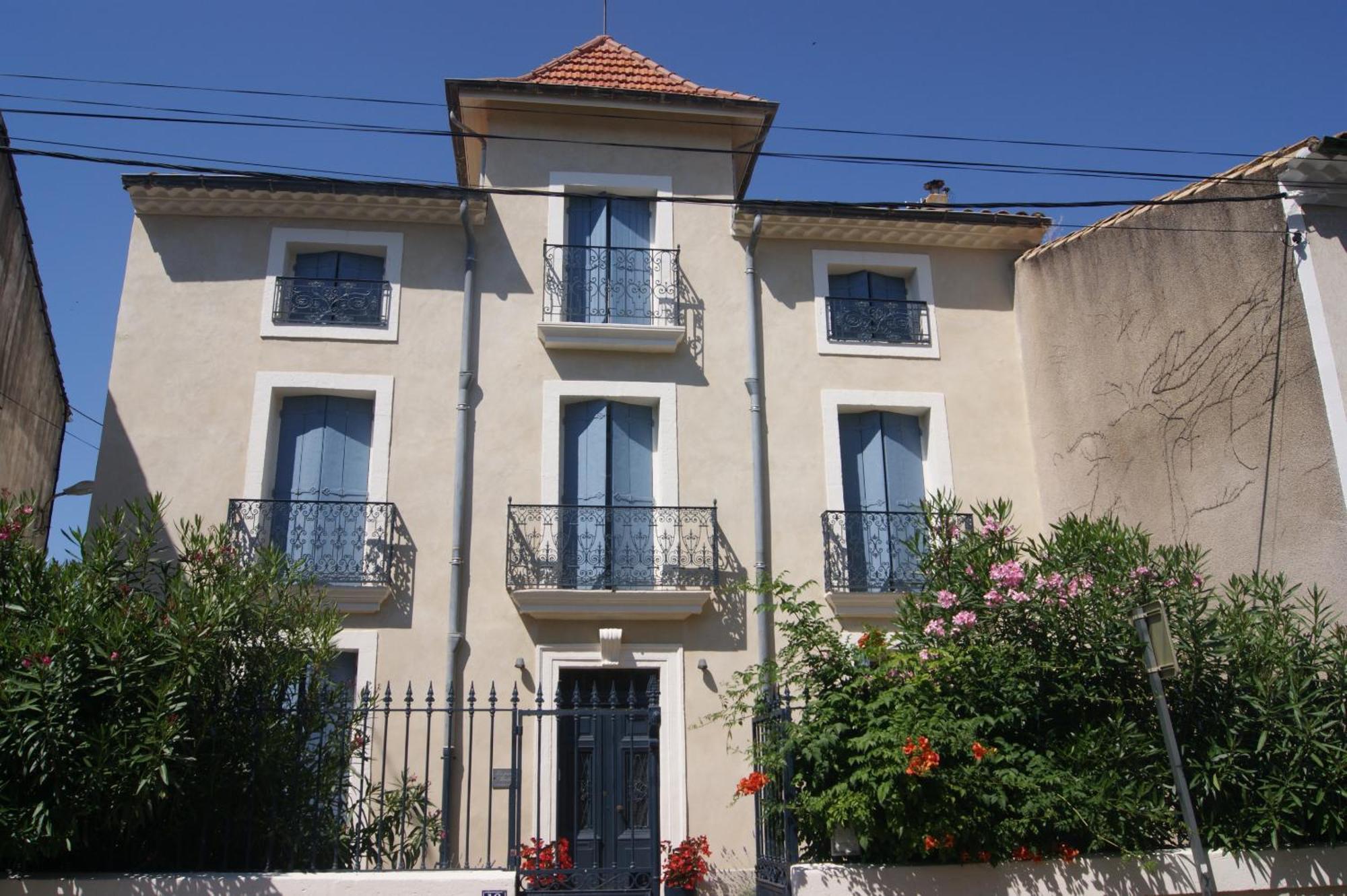 Le Petit Moliere Bed and Breakfast Servian Exteriör bild